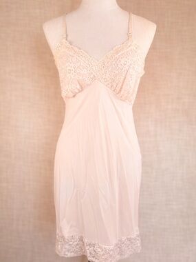 Vintage Van Raalte Pink Nylon Lace Slip Dress 60s 70s Lingerie Coquette Midi